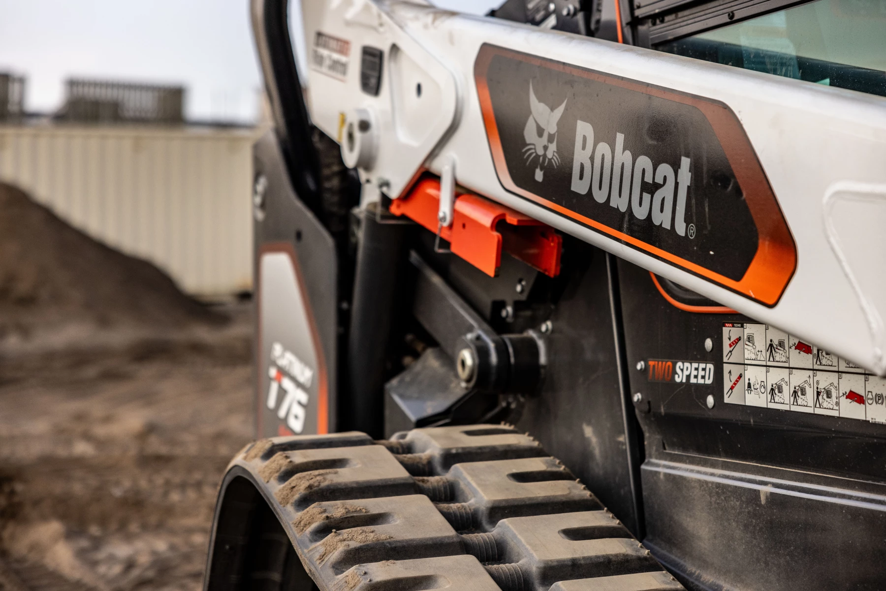bobcat t76